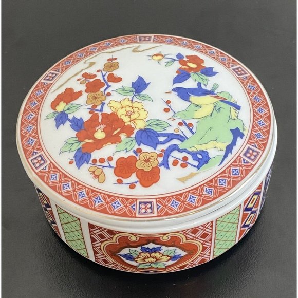 Chinese Porcelain Round Trinket or jewelry box with bird and flowers Lidded - Picture 1 of 9